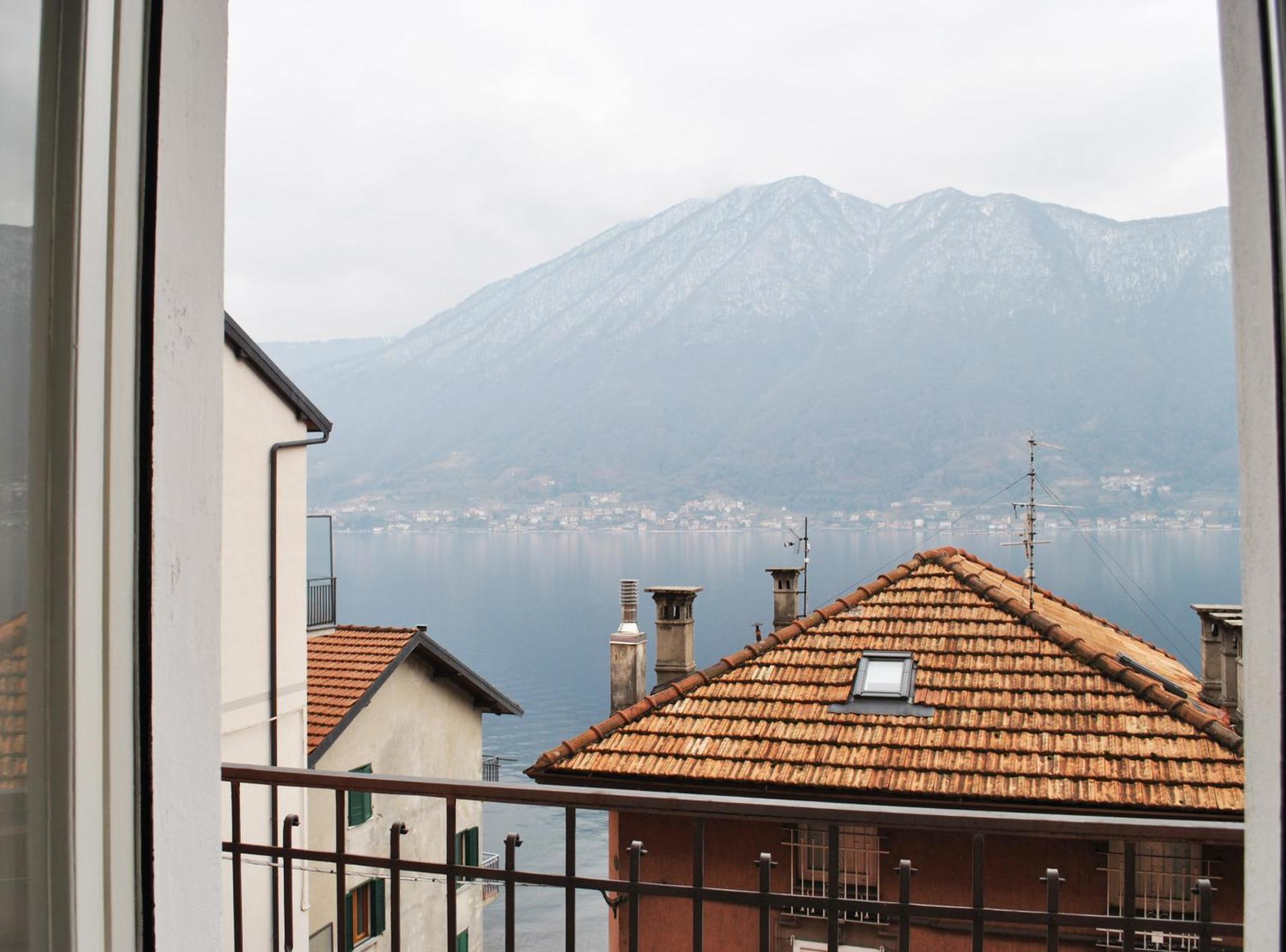 The Romantic Village House - Apartments With Lake View Colonno Екстер'єр фото