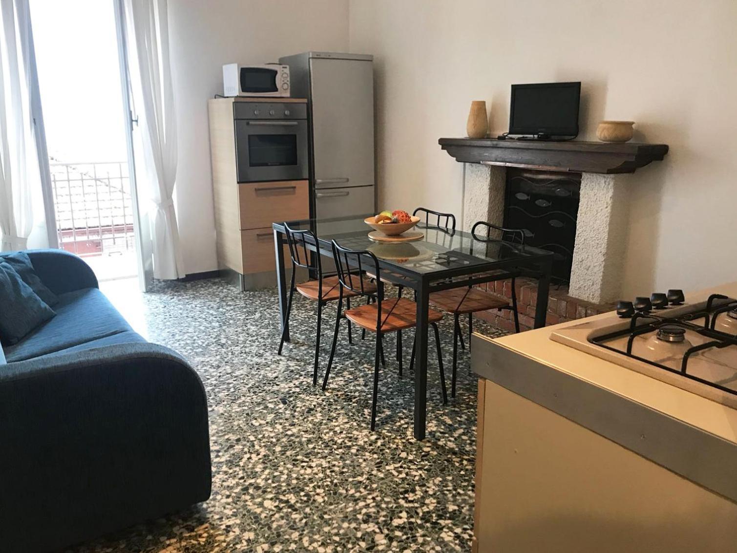 The Romantic Village House - Apartments With Lake View Colonno Екстер'єр фото