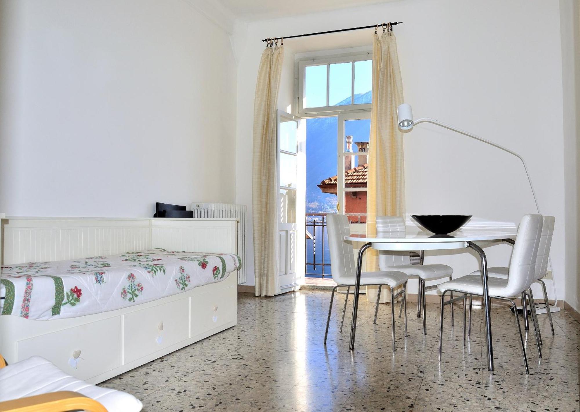 The Romantic Village House - Apartments With Lake View Colonno Екстер'єр фото